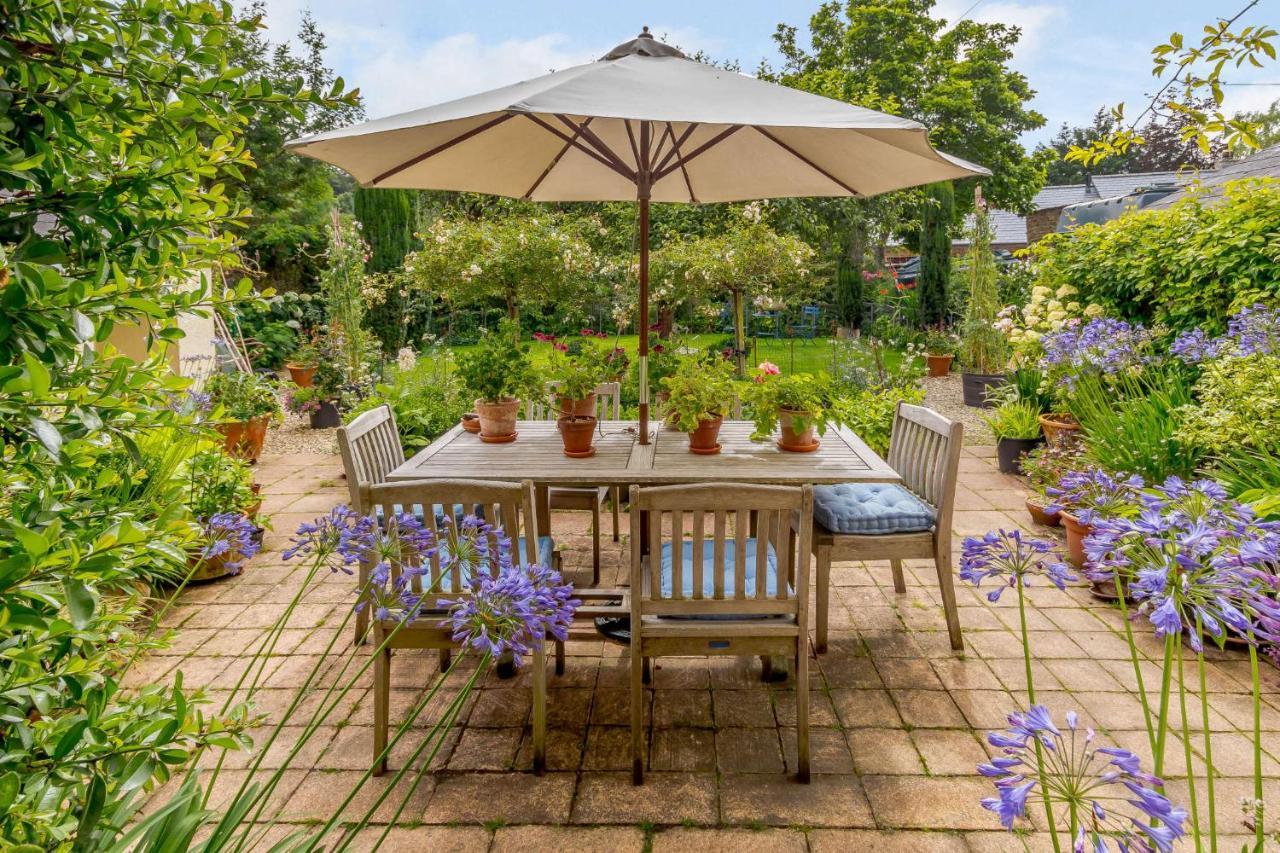 Heron House Bampton  Esterno foto